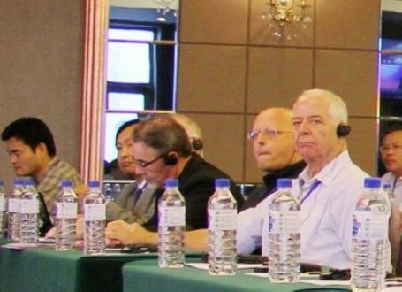 “欧冠万博官网登陆资源勘查和增强型万博体育手机版登陆工程(EGS)”国际学术研讨会在吉大举行 “欧冠万博官网登陆资源勘查和增强型万博体育手机版登陆工程(EGS)”国际学术研讨会在吉大举行